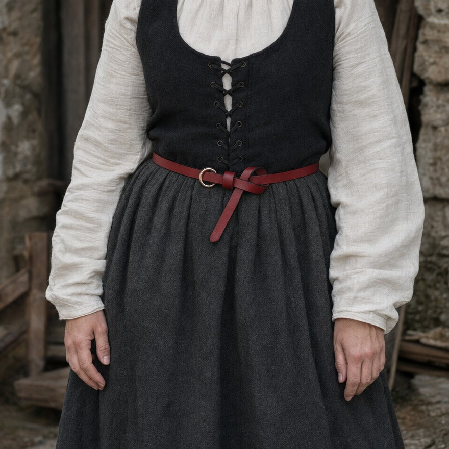 Leather knot belt on a wearer, showing the 1 cm strap tied at the waist